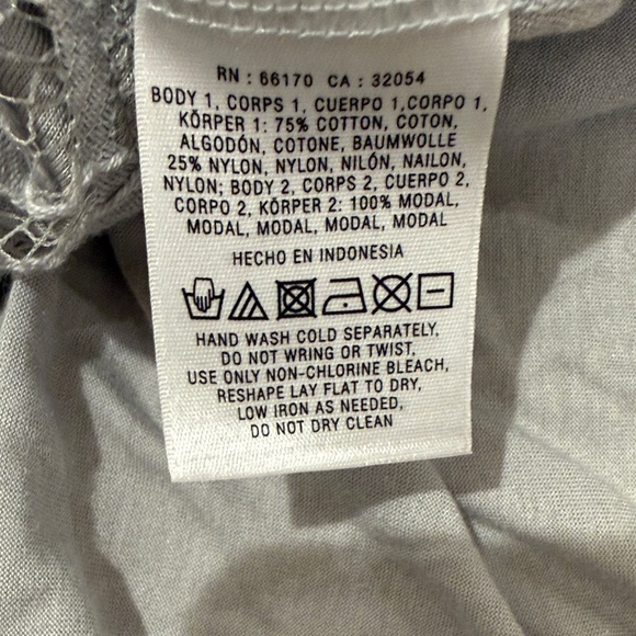 Anthropologie Gray Lacy Three Quarter Sleeve V-Neck Women's Top size s - Picture 9 of 9